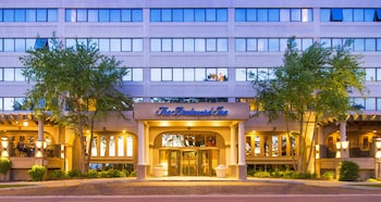 The Boulevard Inn & Bistro