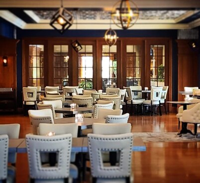 The Boulevard Inn & Bistro