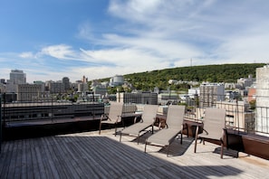 Sundeck