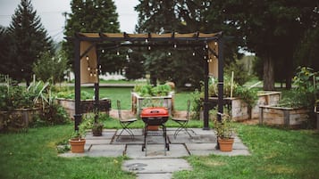 BBQ/picnic area
