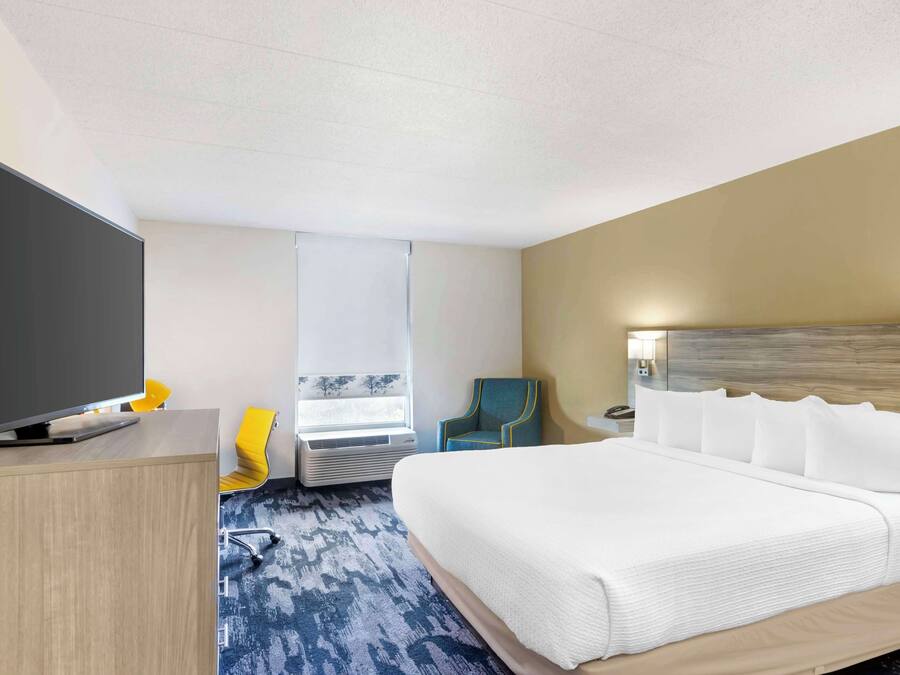 In-room safe, desk, blackout curtains, iron/ironing board