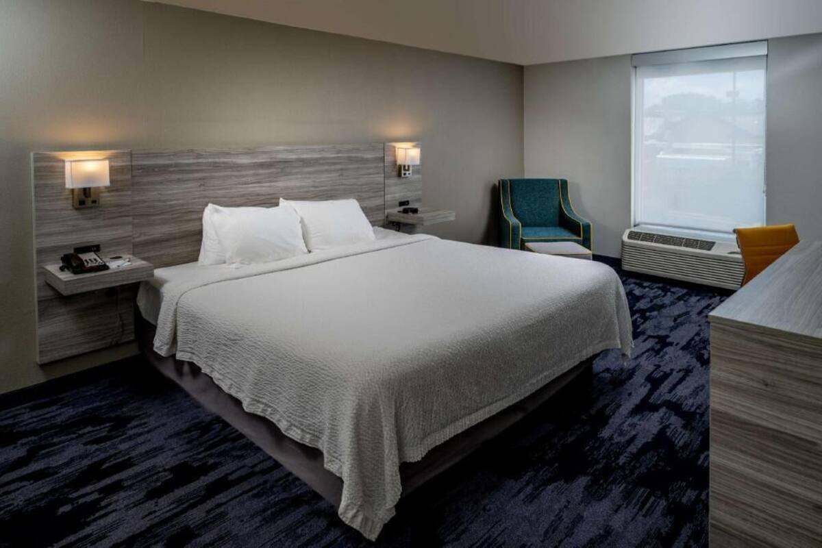 In-room safe, desk, blackout drapes, iron/ironing board