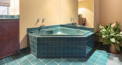 Mansion View Inn and Suite
