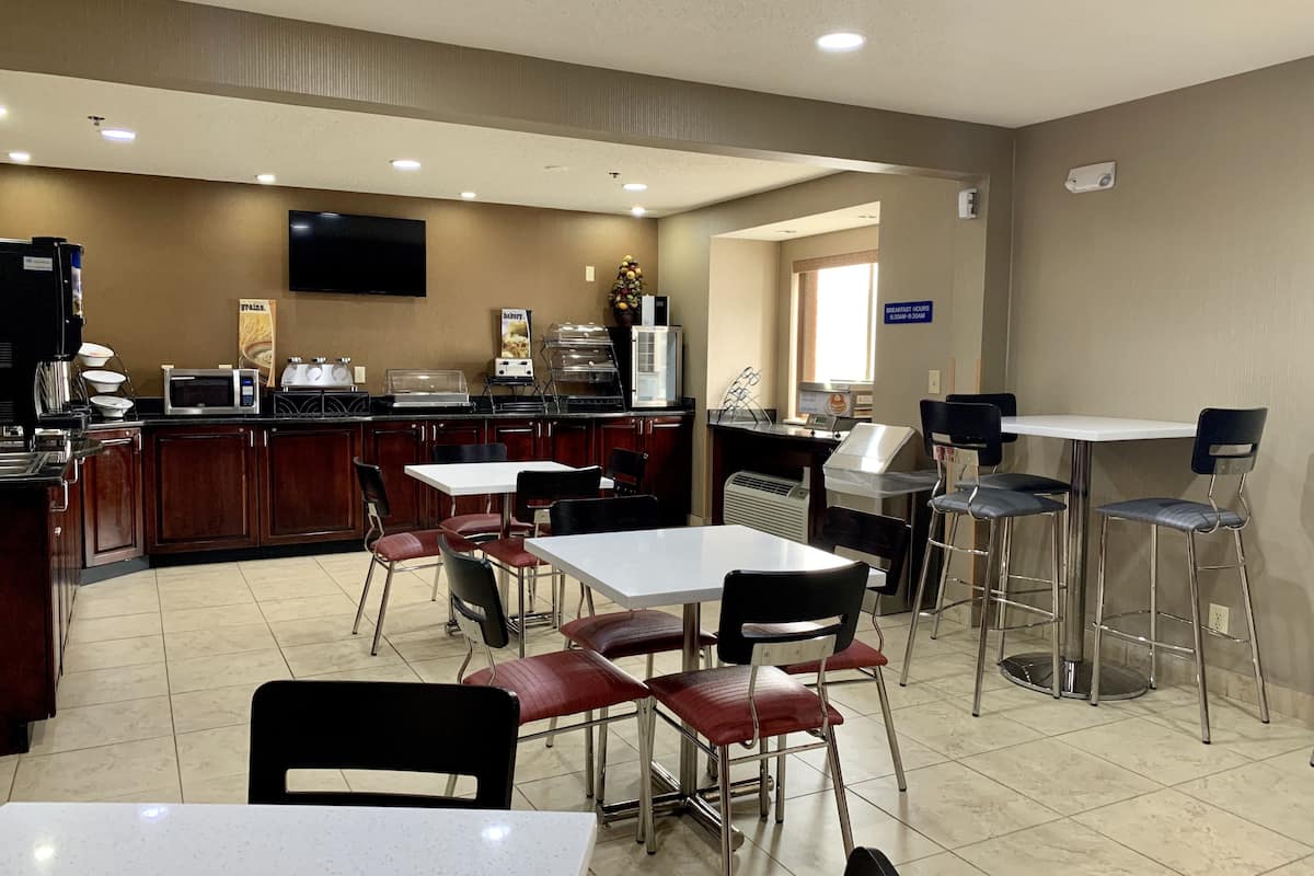 free daily continental breakfast