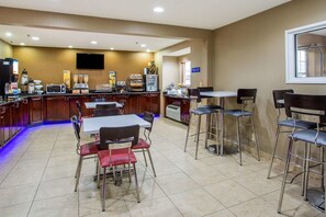 Free daily continental breakfast