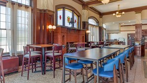 Unclassified image, 2 of 65, button - Drury Plaza Hotel St. Louis Union Station (St. Louis)