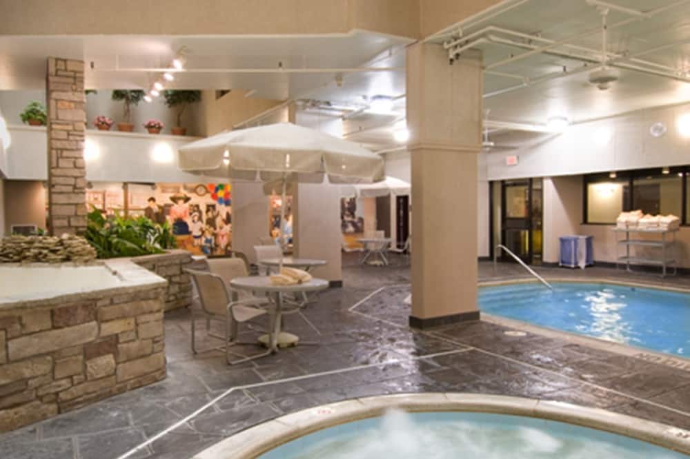Drury Inn & Suites St. Louis Union Station