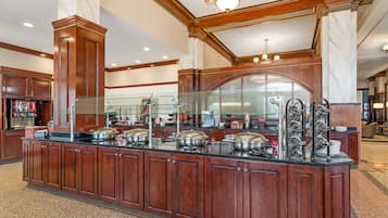 Desayuno buffet incluido todos los días