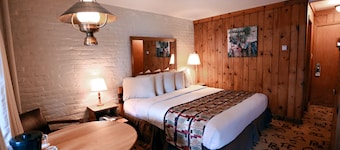 Dude Rancher Lodge