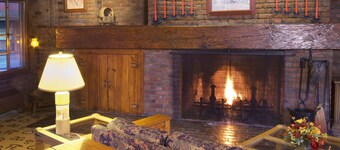 Dude Rancher Lodge