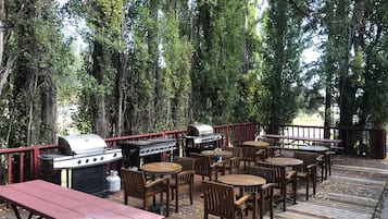 BBQ/ํผํฌ๋ ๊ณต๊ฐ