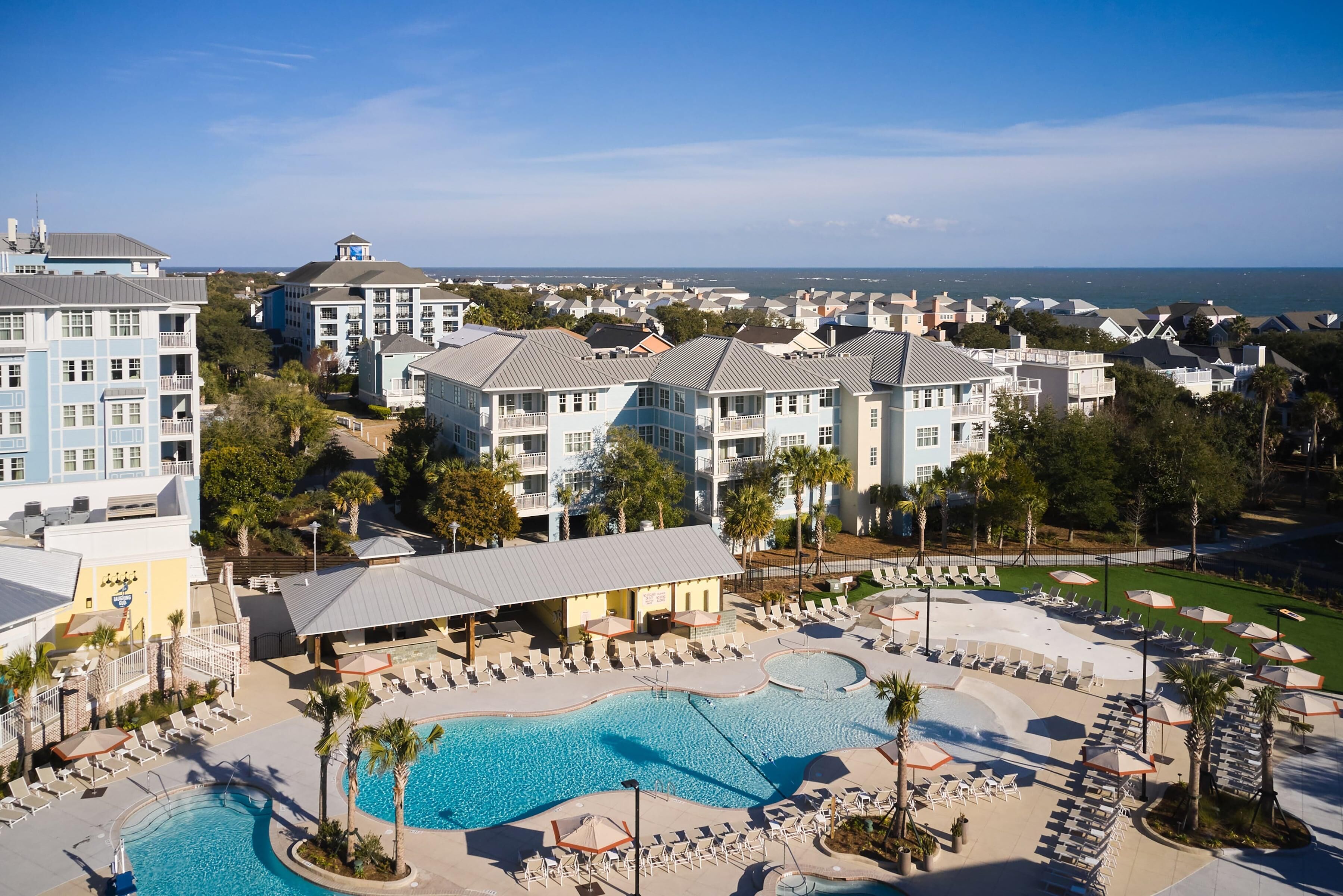 5 outdoor pools, open 7:00 AM to 10:00 PM, pool cabanas (surcharge)