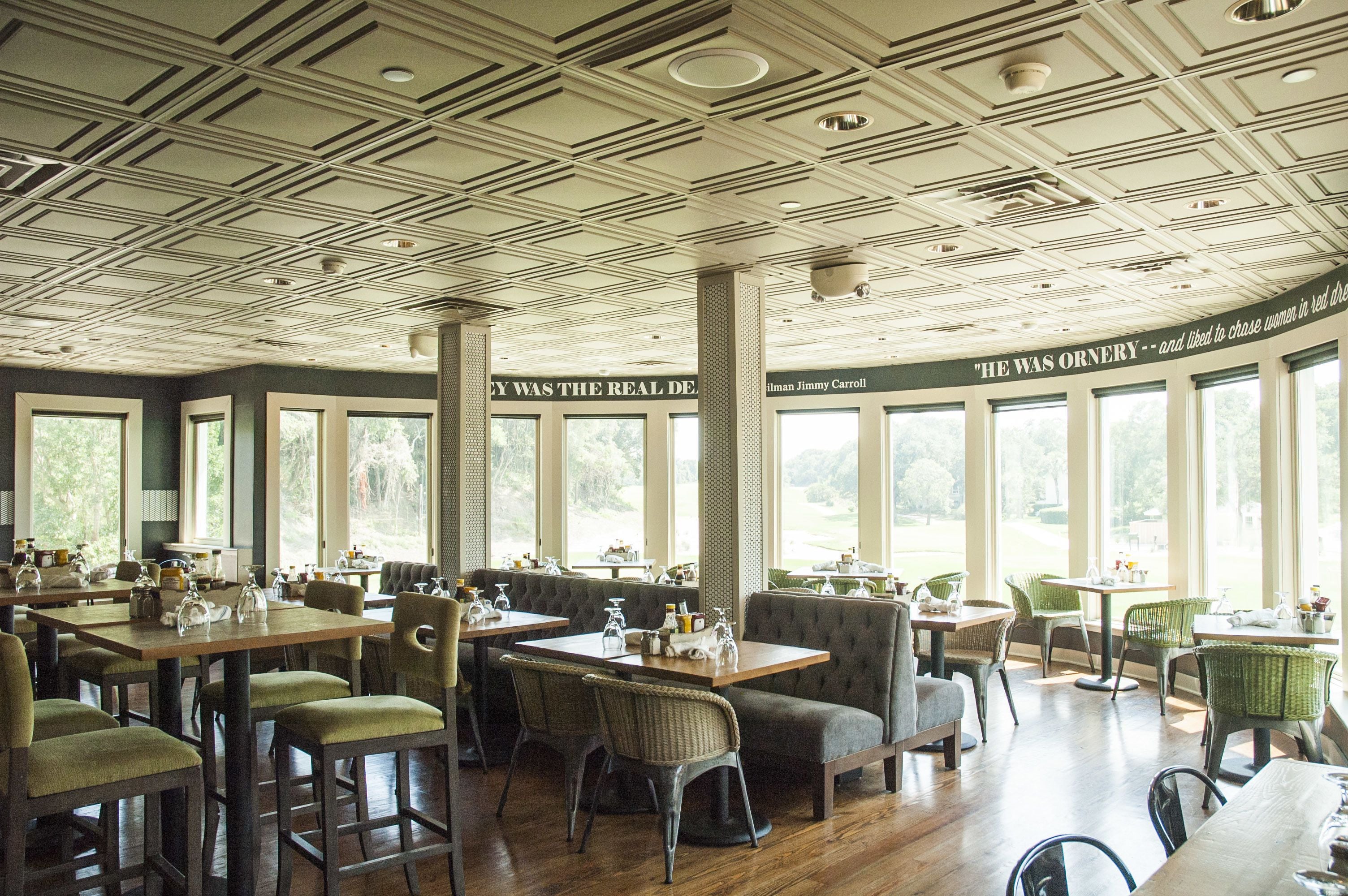 8 restaurants, local and international cuisine