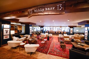 2 bars/lounges, lobby lounge, lobby lounge