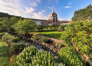 Exterior - The Omni Homestead Resort & Spa (Hot Springs)