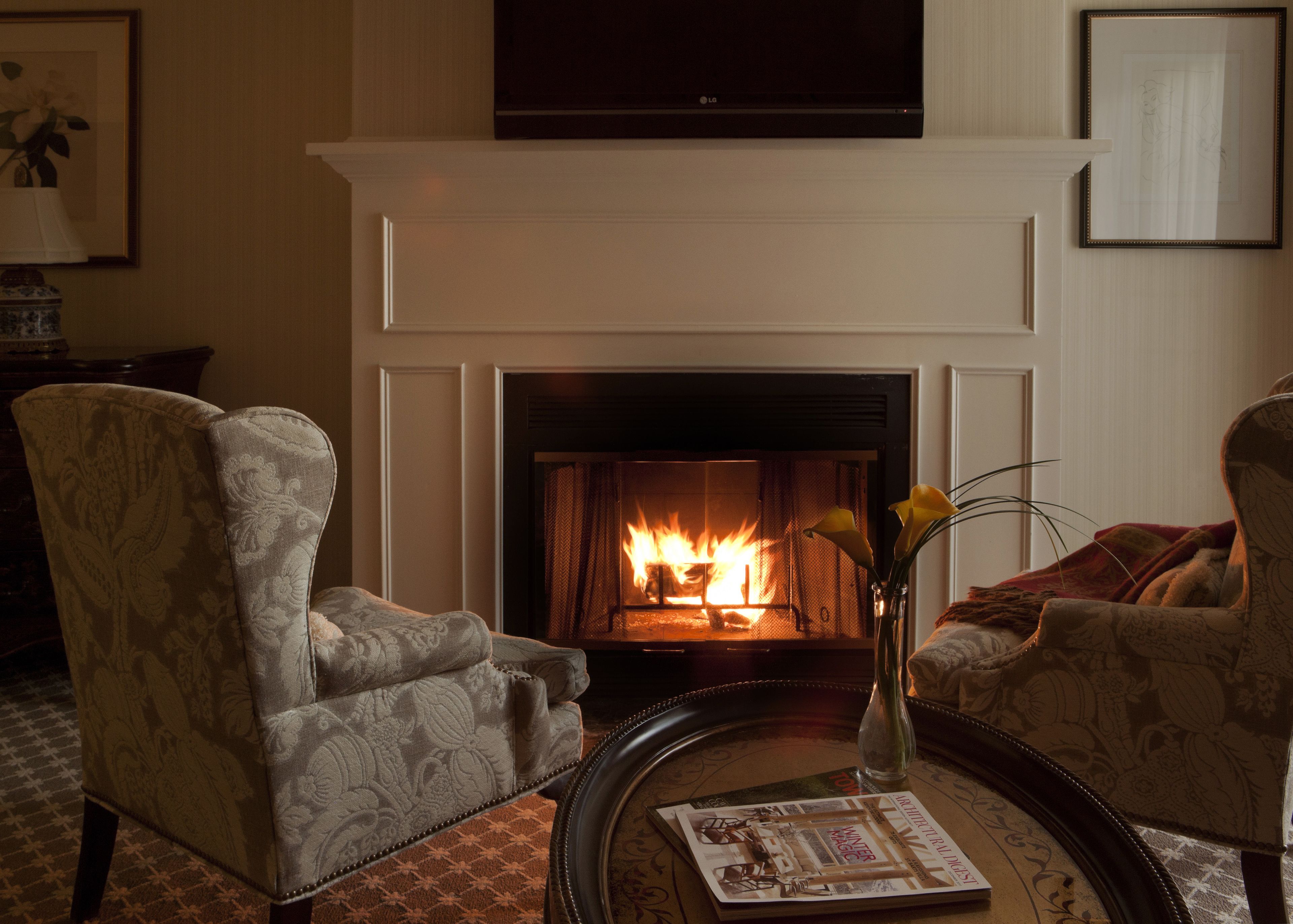 deluxe room (2 queen beds) | premium bedding, minibar, individually decorated, individually furnished