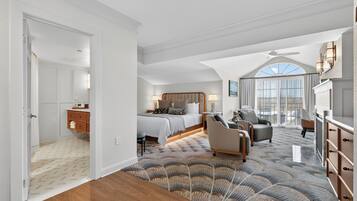 Premium bedding, individually decorated, individually furnished, desk