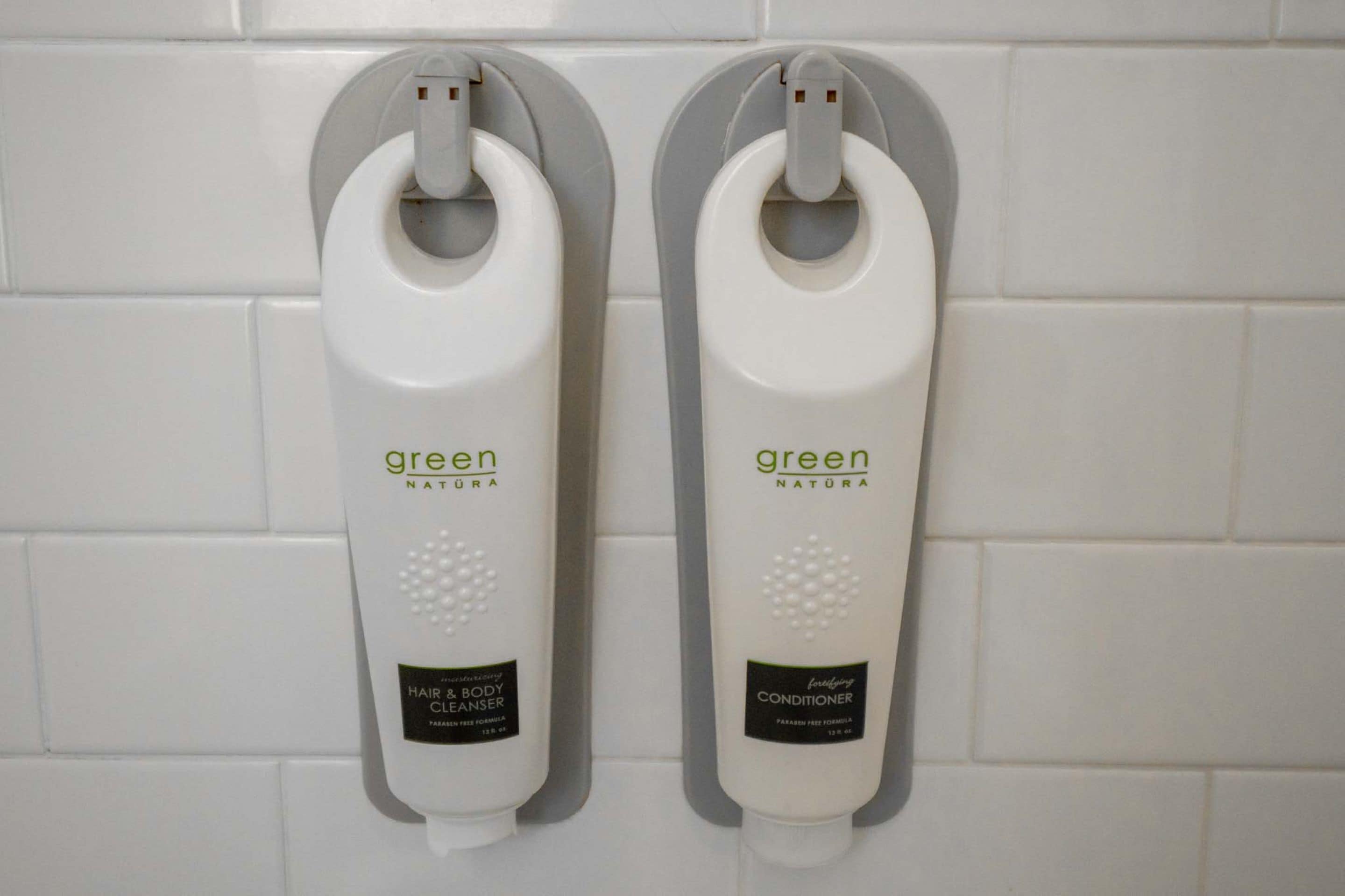 room, 1 double bed (scholar) | bathroom | combined shower/bathtub, designer toiletries, hair dryer, bathrobes