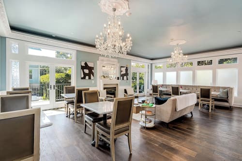 Bar-salon
