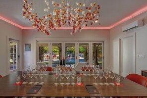 Tasting room - White House Napa (Napa)