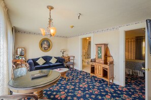Individually decorated, individually furnished, free WiFi, bed sheets