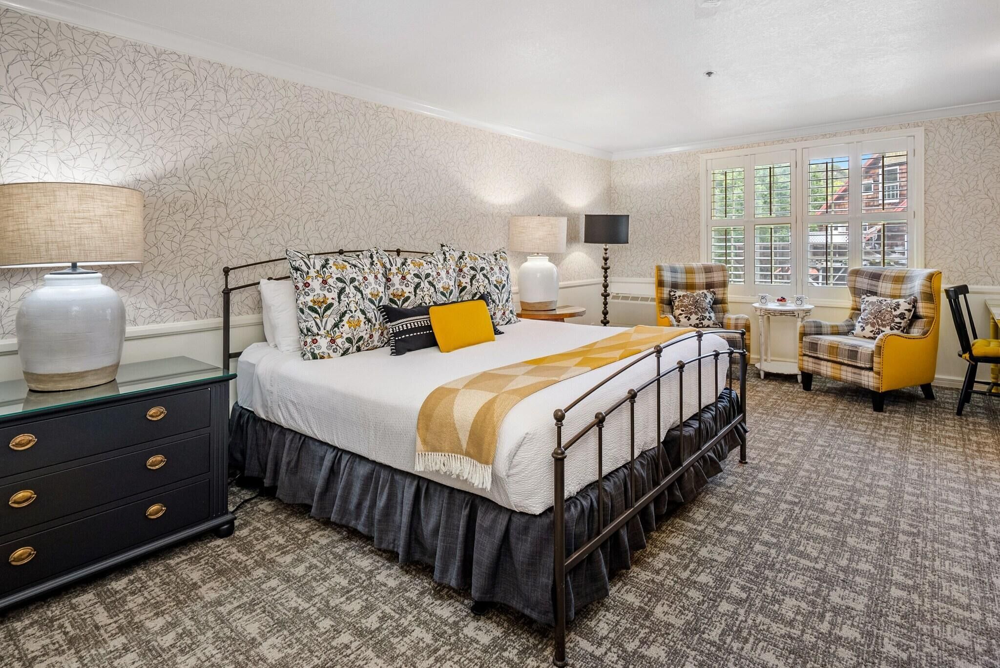 Egyptian cotton sheets, premium bedding, pillow-top beds, desk