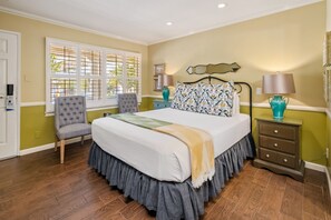 Room, 1 Queen Bed (Trellis Court Building) | Egyptian cotton sheets, premium bedding, pillowtop beds - Apple Farm (San Luis Obispo)