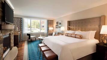 Deluxe Room, 1 King Bed, Non Smoking, Fireplace | In-room safe, desk, iron/ironing board, free cribs/infant beds