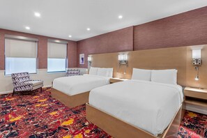 Bộ đồ giường kháng dị ứng, két bảo mật t ại phòng 