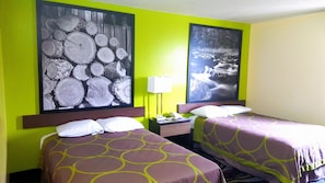 Habitación, 2 camas matrimoniales, para no fumadores | Escritorio, wifi gratis y ropa de cama