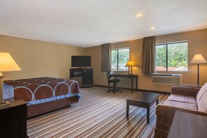 Premium bedding, in-room safe, individually furnished, desk
