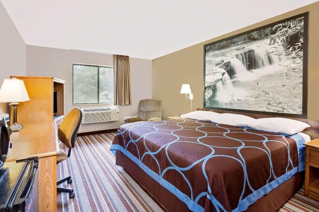 Premium bedding, in-room safe, individually furnished, desk