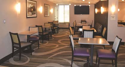 La Quinta Inn by Wyndham Binghamton - Johnson City