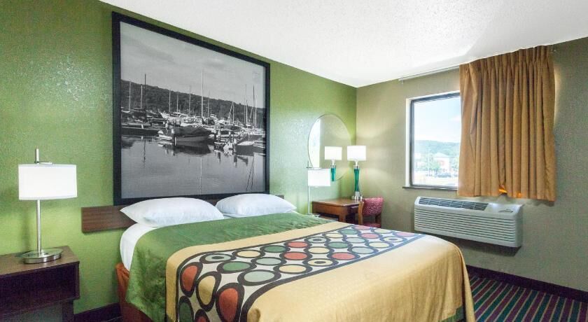 In-room safe, desk, iron/ironing board, cots/infant beds