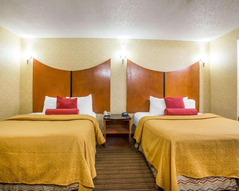 In-room safe, desk, laptop workspace, blackout curtains