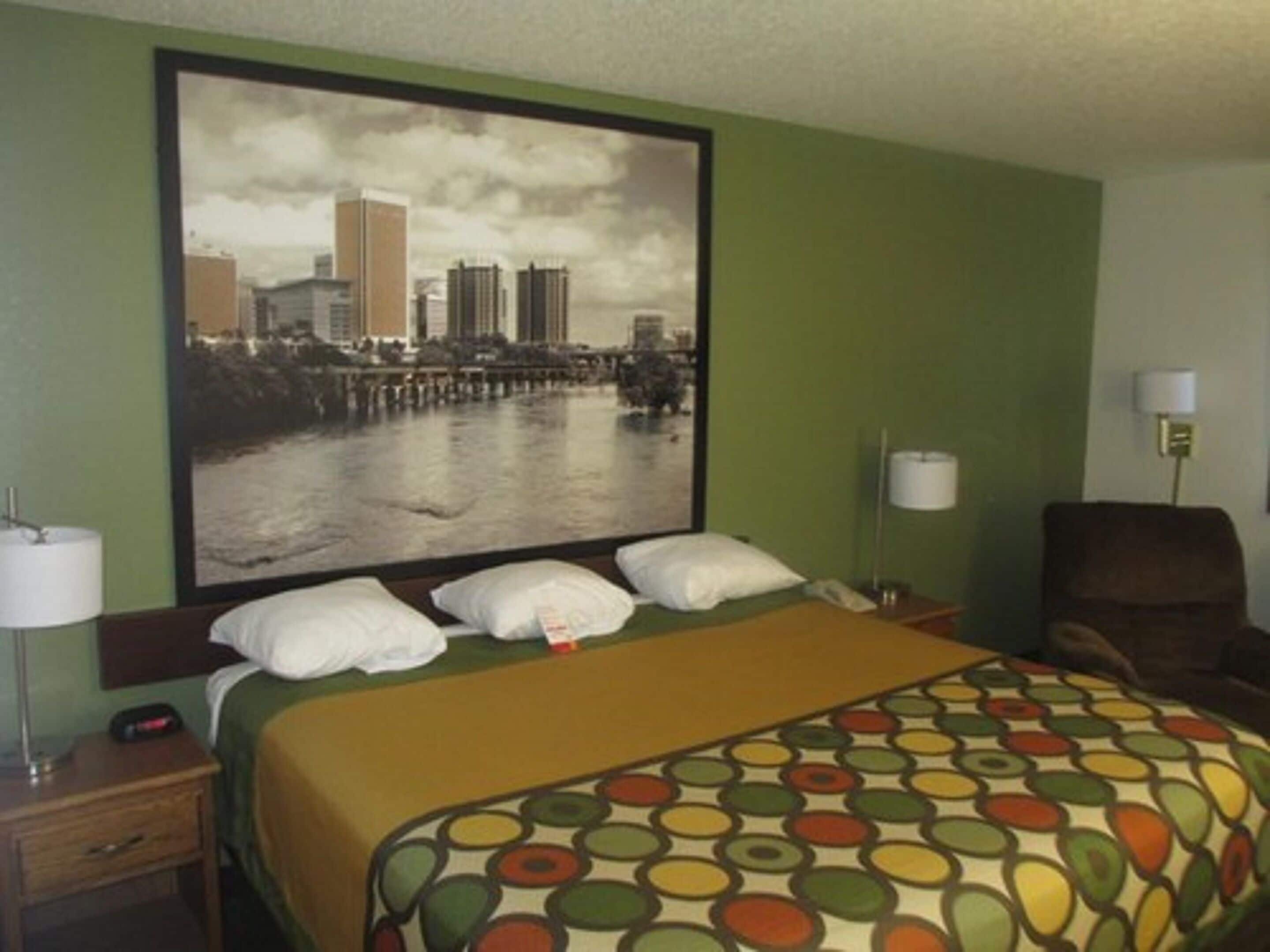 Photo - Super 8 by Wyndham Richmond/Chamberlayne Rd