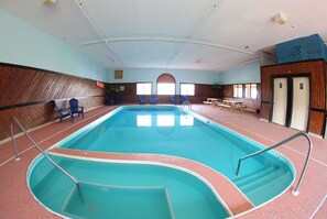 Piscine intérieure