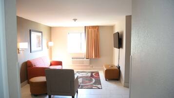 Suíte luxo, 1 cama King, para não fumantes | Roupas de cama antialérgicas, camas com colchões pillow-top