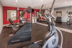 Fitness facility - Wingate by Wyndham Canton/Hall of Fame (Canton)