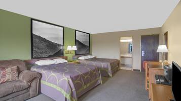 Kamer, 2 queensize bedden, koelkast | Gratis wifi, beddengoed