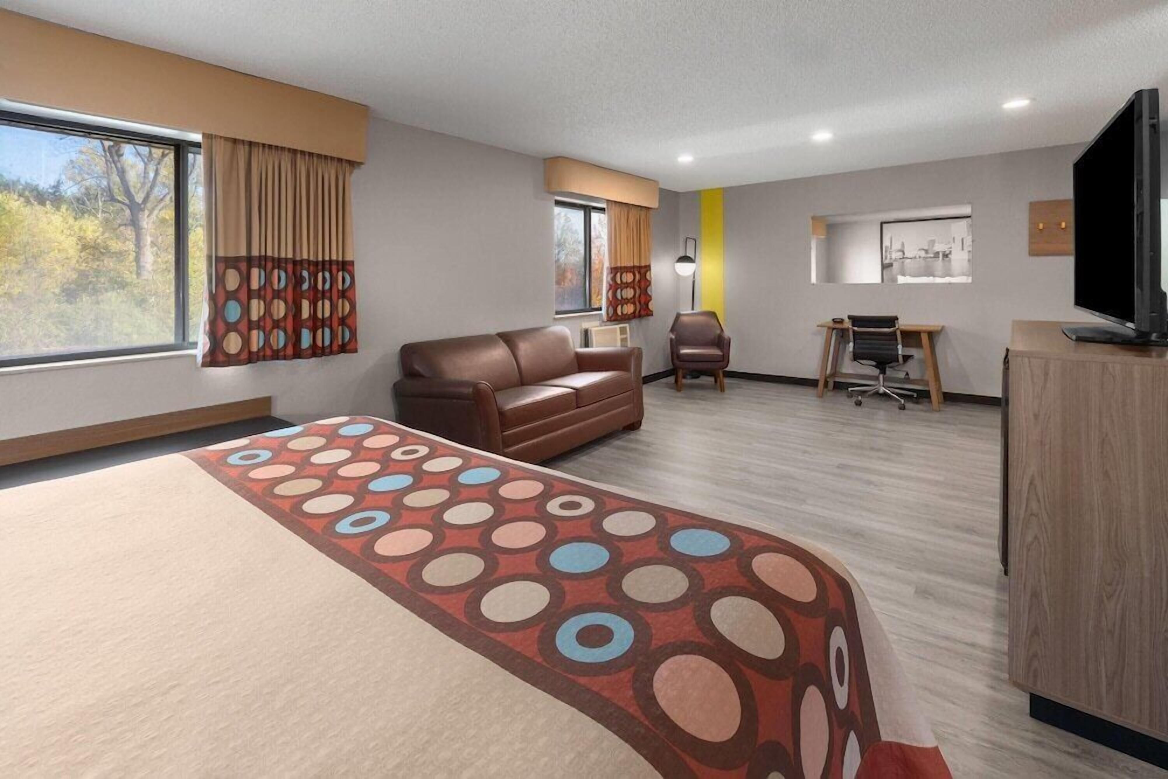 In-room safe, desk, free cribs/infant beds, free WiFi