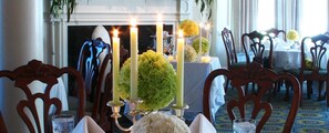 Indoor wedding - Middlebury Inn (Middlebury)