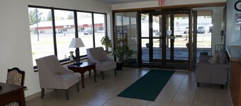 AmeriVu Inn & Suites