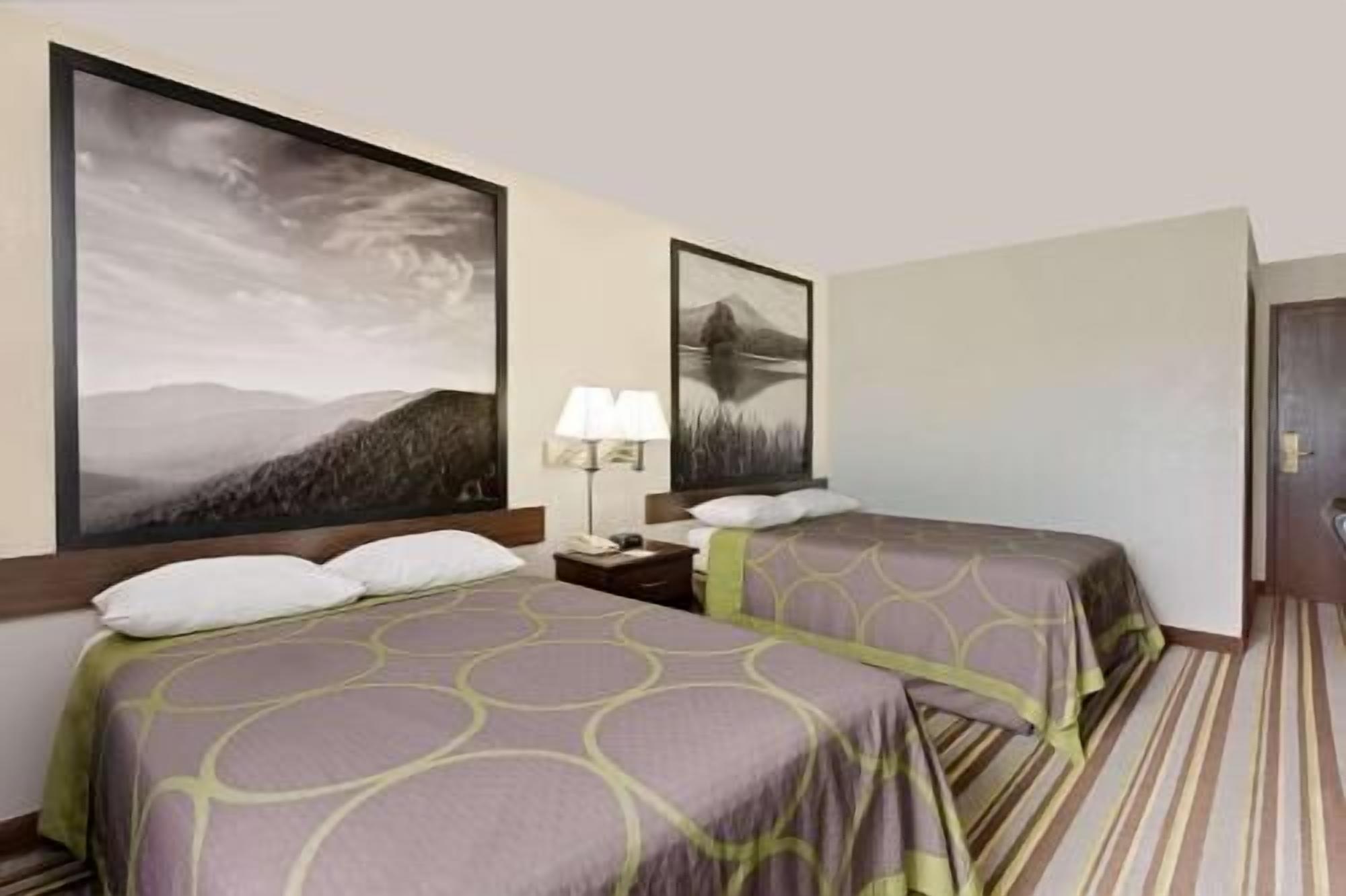 Desk, free cots/infant beds, rollaway beds, free WiFi
