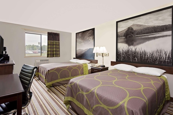 Room, 2 Queen Beds, Non Smoking | Desk, free cribs/infant beds, rollaway beds, free WiFi