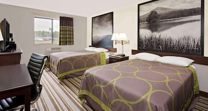 Super 8 by Wyndham Waynesboro