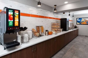 Free daily continental breakfast - La Quinta Inn by Wyndham Wausau (Wausau)