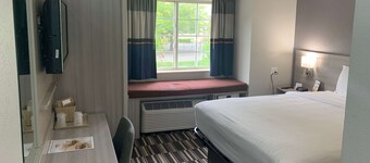Microtel Inn by Wyndham Charlotte Airport