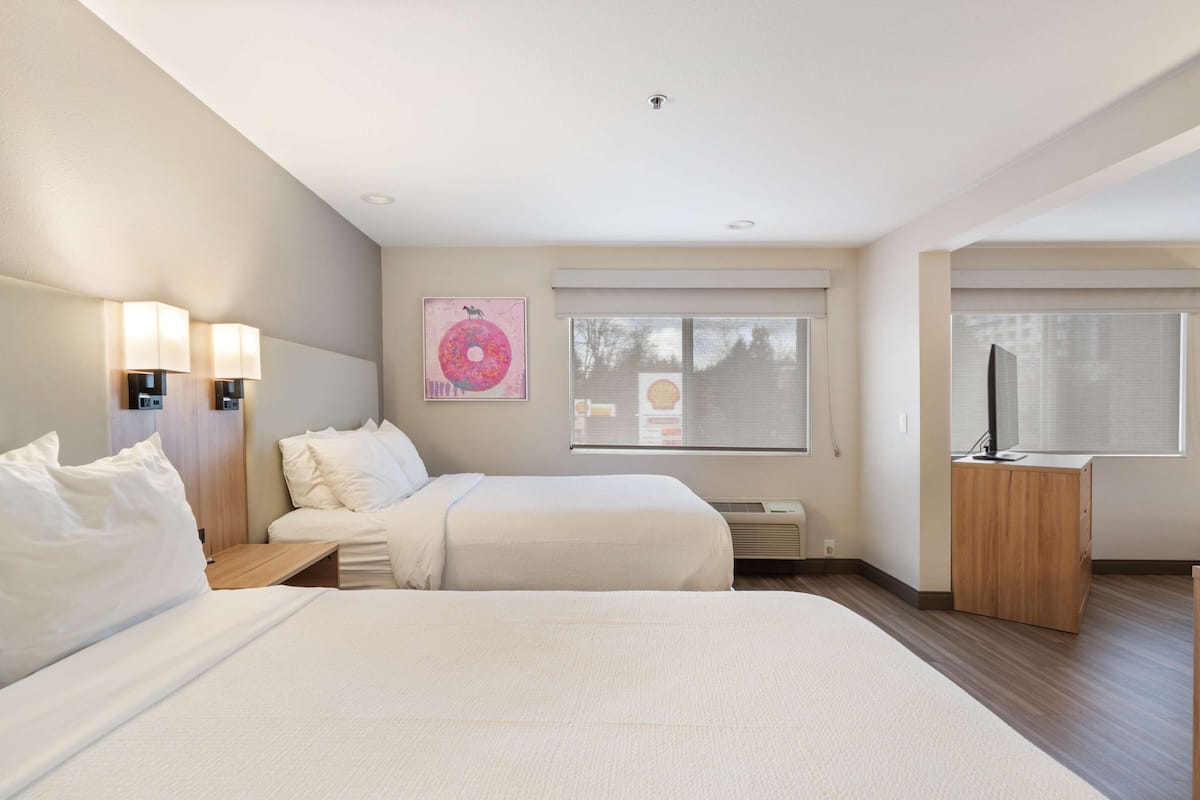 Hochwertige Bettwaren, Pillowtop-Betten, Schreibtisch