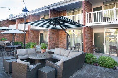 Ohio University Inn & Conference Center